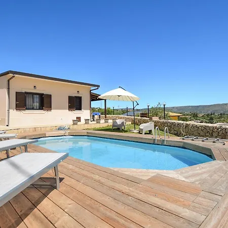 Holiday home Cozy In With House A Panoramic View *